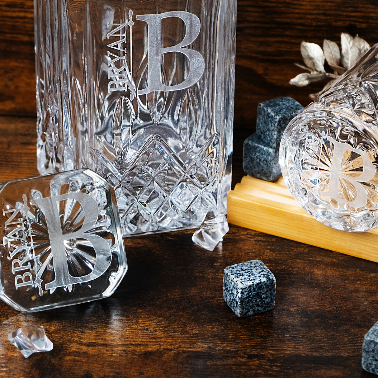 GEX Personalized Engrave Whiskey Decanter Set