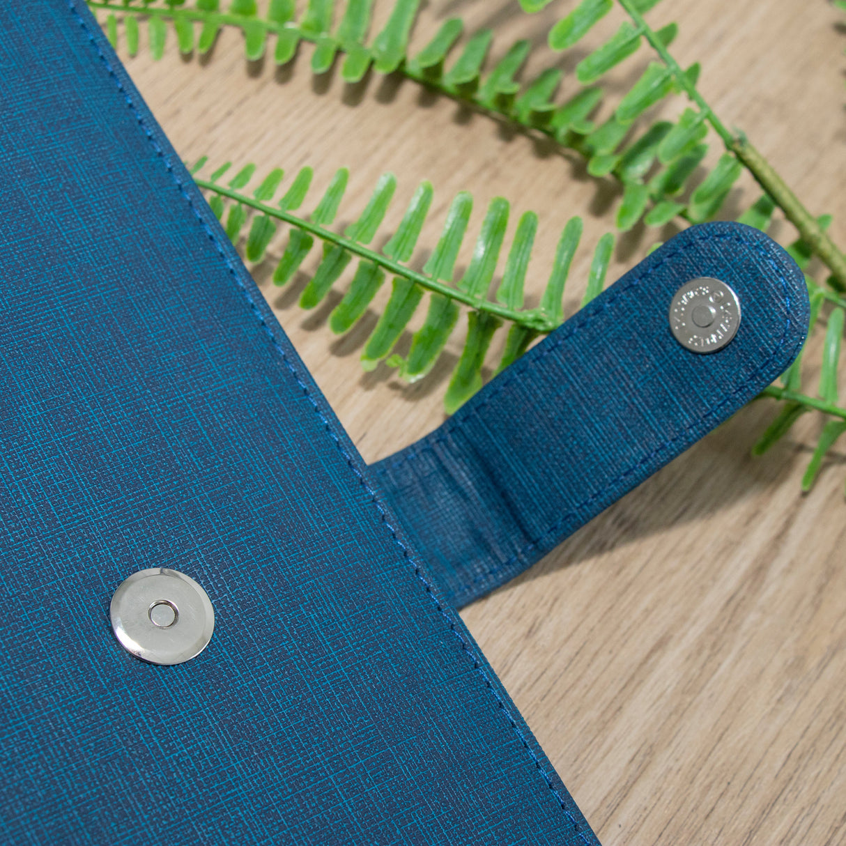 GEX Personalized Business Briefcase Vegan Leather Portfolio Notepad Holder - GexWorldwide