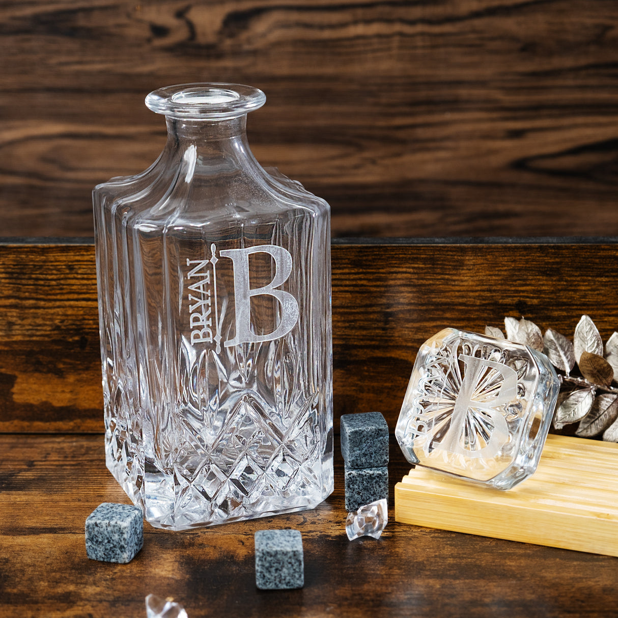 GEX Personalized Engrave Whiskey Decanter Set